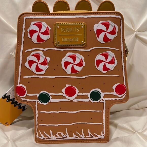 Loungefly Peanuts Snoopy Scented Gingerbread House Figural Crossbody Bag NWT - Picture 5 of 9
